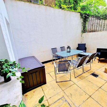 Spacious & Cosy 2 Bedroom Home Plus 2 Sofa-Beds With Private Entrance And Back Patio, 3 Min Walk To Earl'S Court Station London Luaran gambar