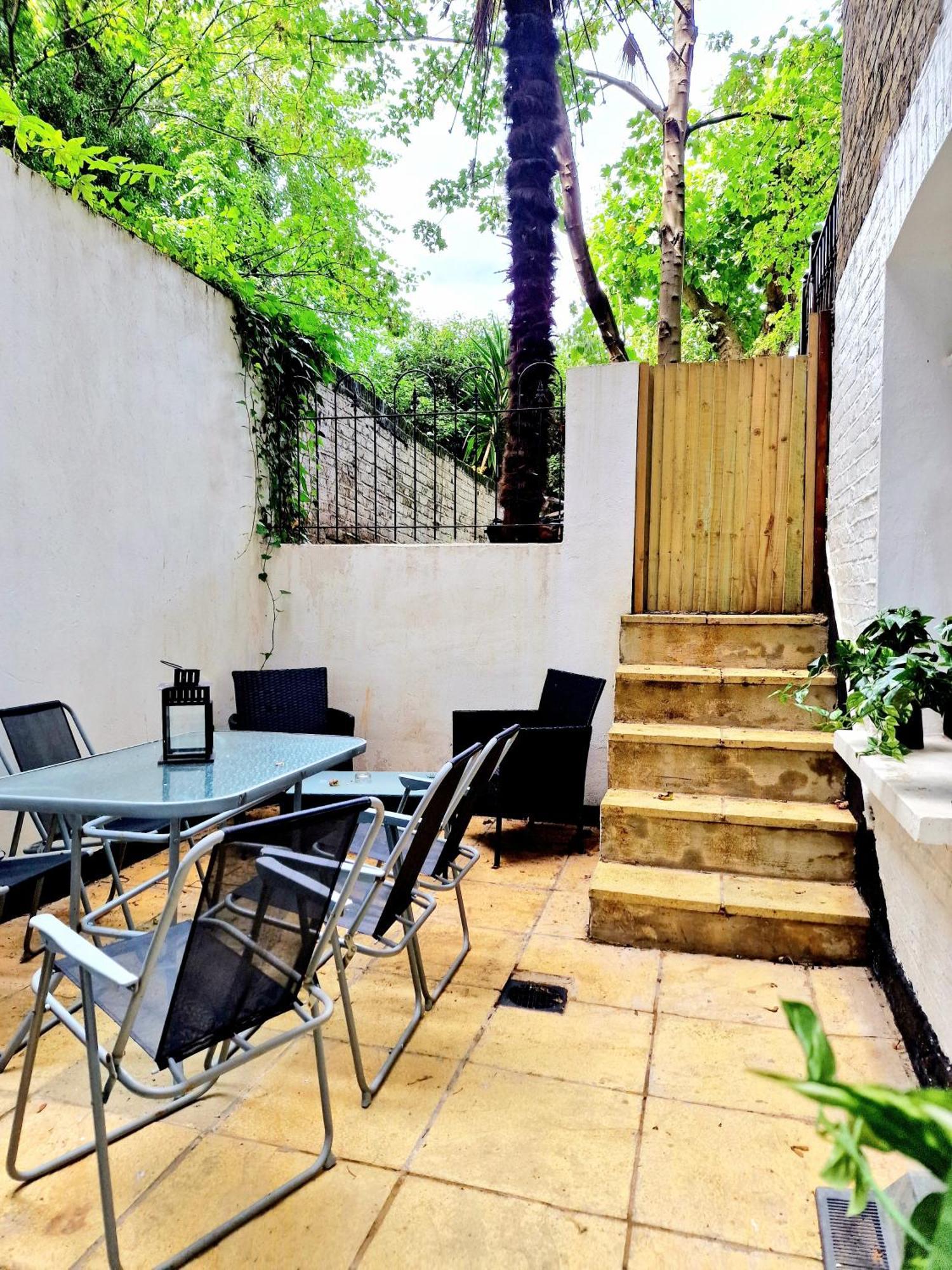Spacious & Cosy 2 Bedroom Home Plus 2 Sofa-Beds With Private Entrance And Back Patio, 3 Min Walk To Earl'S Court Station London Luaran gambar